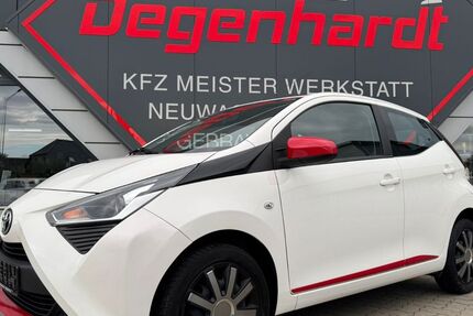 Toyota Aygo (X) 69.588 km 9.990 € Mönchhagen 18182
