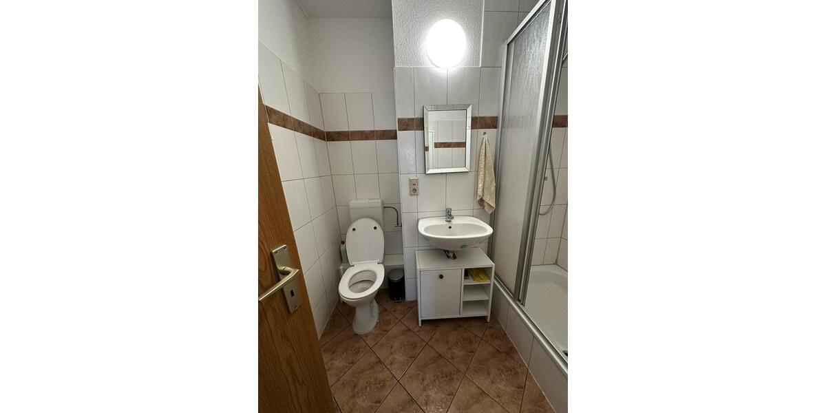 Etagenwohnung Rostock Gehlsdorf - 3 Zimmer, 70 m&sup2;, 100&euro; | Angebot:25806564