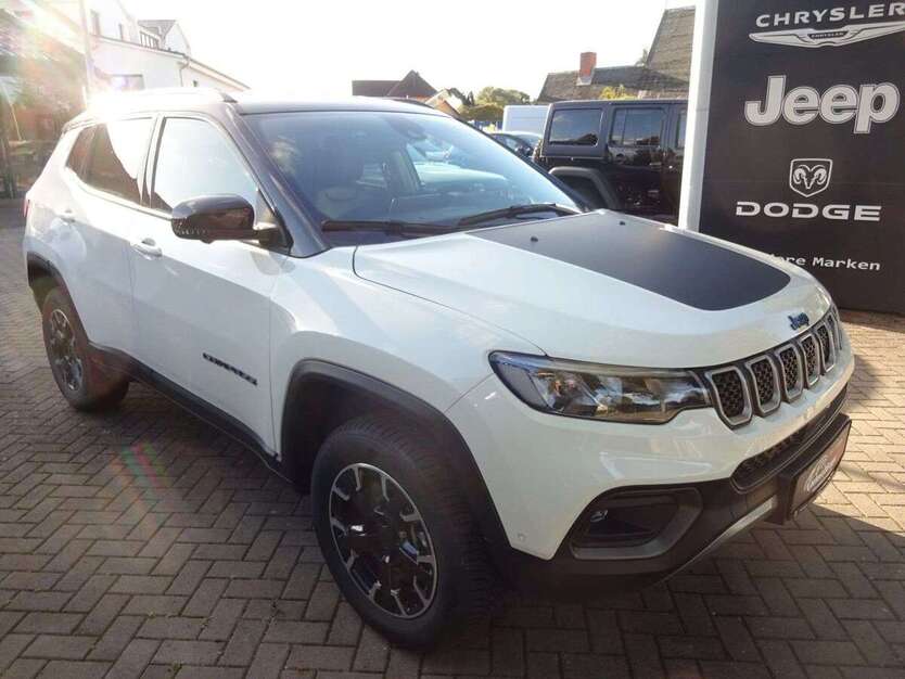 Jeep Compass 22.900 km 32.990 € Elmenhorst 18107