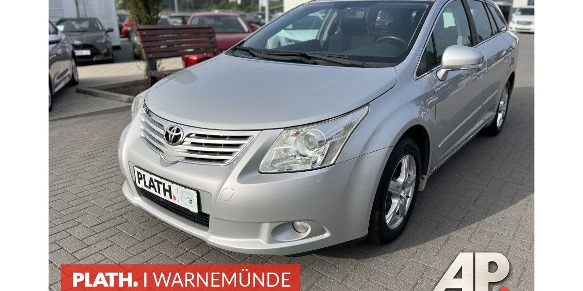Toyota Avensis 168.607 km 7.990 &euro; Rostock-Warnemünde 18119