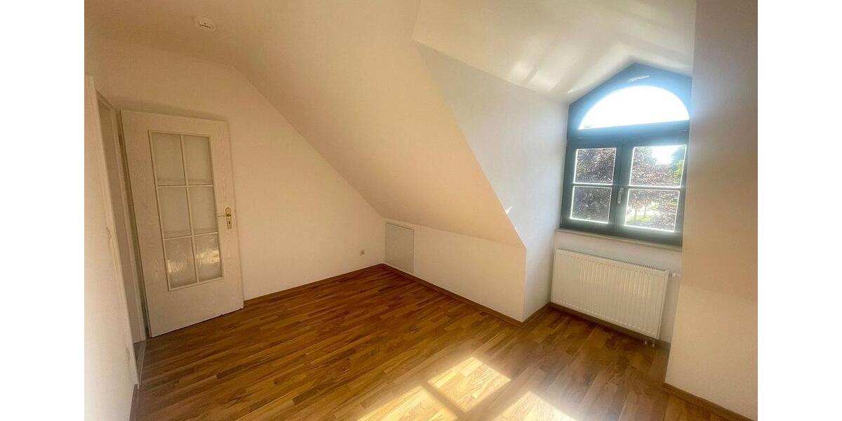 Maisonettenwohnung Dummerstorf - 3 Zimmer, 95 m&sup2;, 998&euro; | Angebot:26262728
