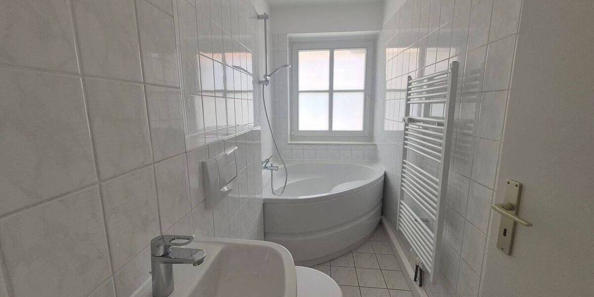 Etagenwohnung Rostock Stadtmitte - 2 Zimmer, 51 m&sup2;, 550&euro; | Angebot:26902603