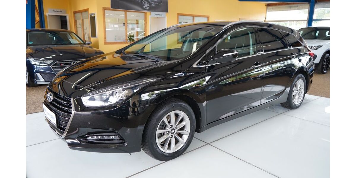 Hyundai i40 140.000 km 9.880 &euro; Bad Doberan 18209