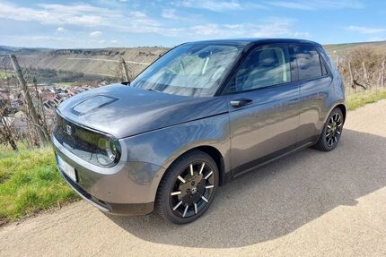 Honda e