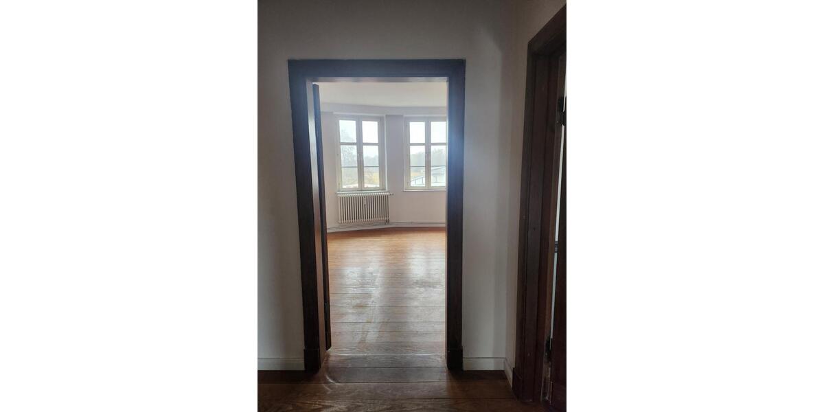 Schöne 3-Raum-Wohnung, Altbau, Bützow, Stellplatz, Gemeinschaftsbalkon 3 zimmer