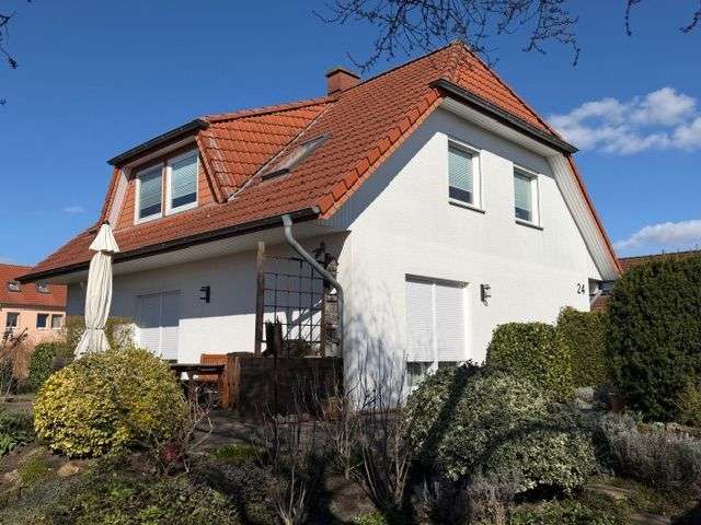 Einfamilienhaus Laage - 5 Zimmer, 141 m&sup2;, 485.000&euro; | Angebot:26018622