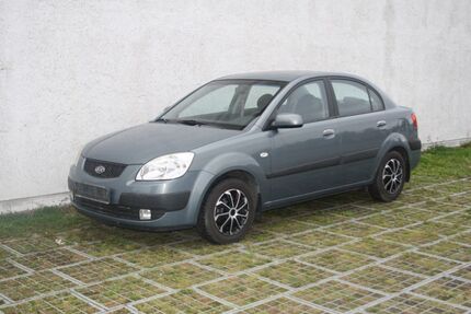 Kia Rio 94.350 km 3.990 &euro; Broderstorf OT Pastow 18184