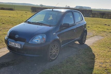 Toyota Yaris 135.500 km 2.450 € Broderstorf 18184