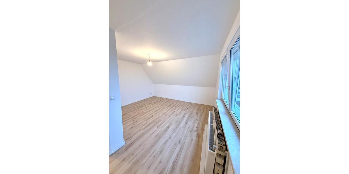 Dachgeschoßwohnung Schwaan - 1 Zimmer, 32 m&sup2;, 410&euro; | Angebot:26253920