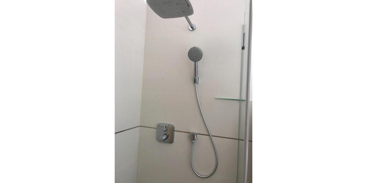 Etagenwohnung Rostock Hansaviertel - 3 Zimmer, 105 m&sup2;, 1.520&euro; | Angebot:26001825