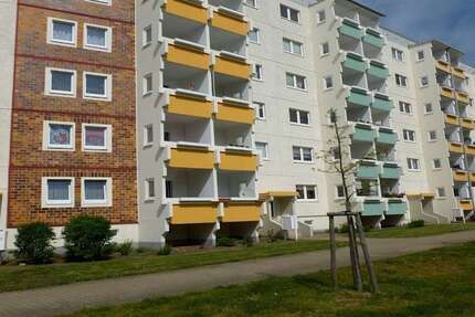 Wohnung Rostock Toitenwinkel - 3 Zimmer, 65 m&sup2;, 458&euro; | Angebot:26988395