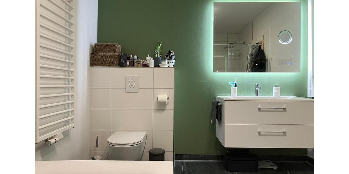 Etagenwohnung Rostock Hansaviertel - 4 Zimmer, 154 m&sup2;, 2.000&euro; | Angebot:23620104