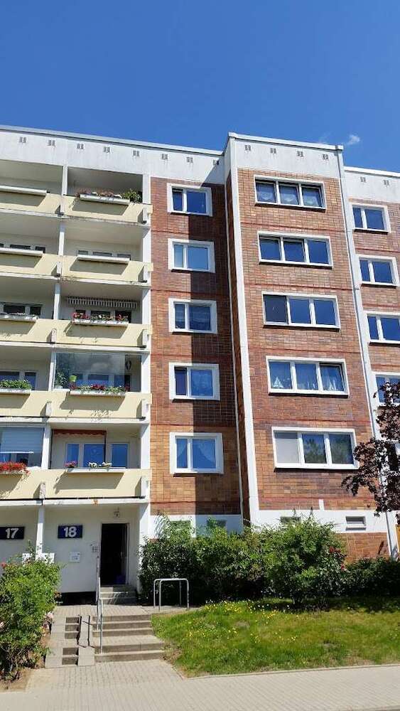 Wohnung zum Mieten in Rostock 239 € 31.92 m²