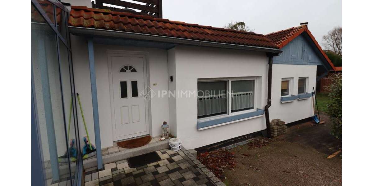 Etagenwohnung Rostock Hohe Düne - 1 Zimmer, 38 m&sup2;, 750&euro; | Angebot:23816876