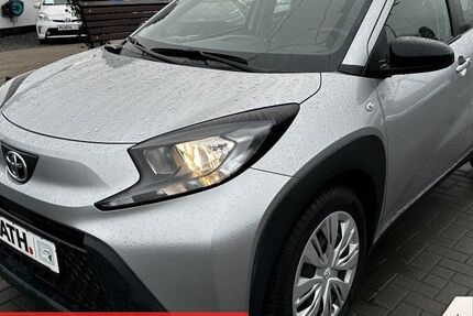 Toyota Aygo (X) 21.306 km 15.990 € Rostock-Warnemünde 18119