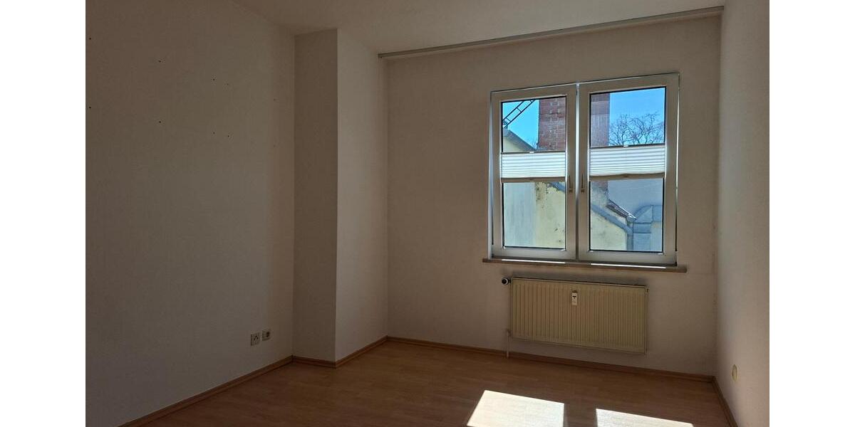 Dachgeschoßwohnung Rostock Hansaviertel - 3 Zimmer, 73 m&sup2;, 800&euro; | Angebot:26278044