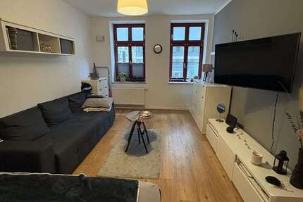 Wohnung zum Mieten in Rostock 351 € 32.5 m²