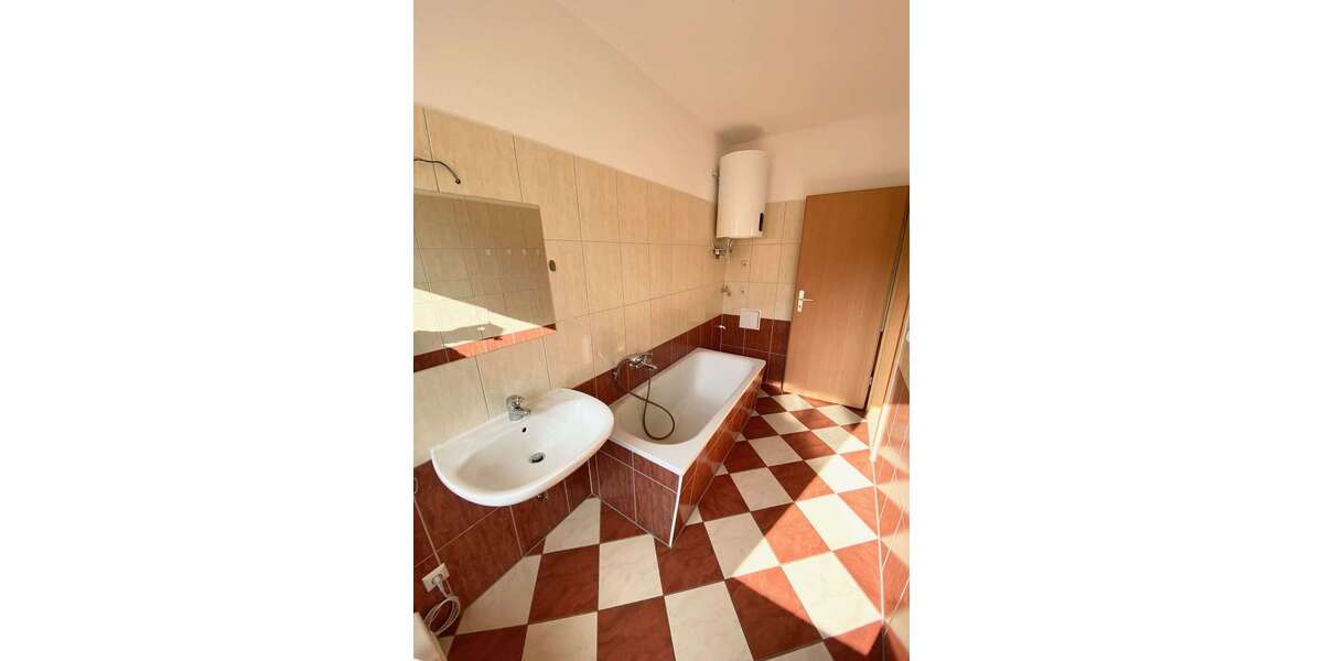 Etagenwohnung Rostock Kröpeliner-Tor-Vorstadt - 1 Zimmer, 27 m&sup2;, 350&euro; | Angebot:25390673