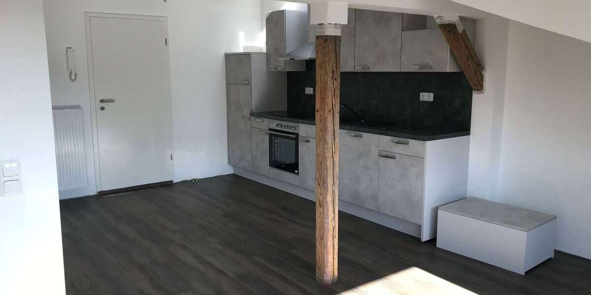 Etagenwohnung Rostock Hansaviertel - 3 Zimmer, 80 m&sup2;, 980&euro; | Angebot:26188332