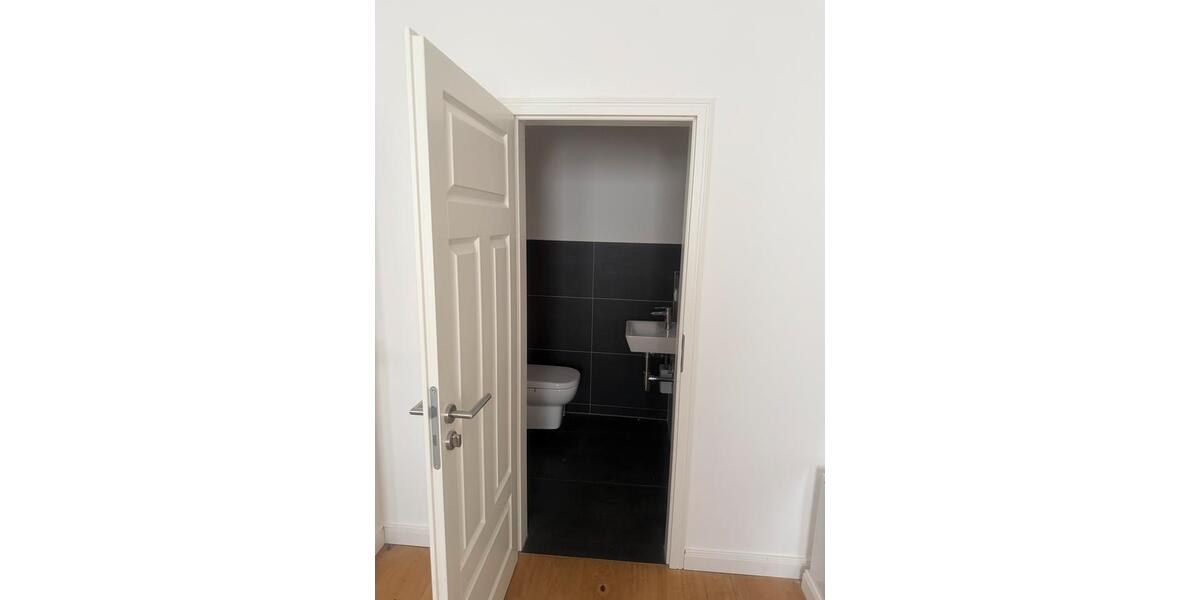 Erdgeschoßwohnung Sanitz - 4 Zimmer, 165 m&sup2;, 1.790&euro; | Angebot:26411628