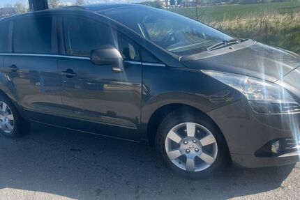 Peugeot 5008 191.493 km 3.600 &euro; Broderstorf 18184