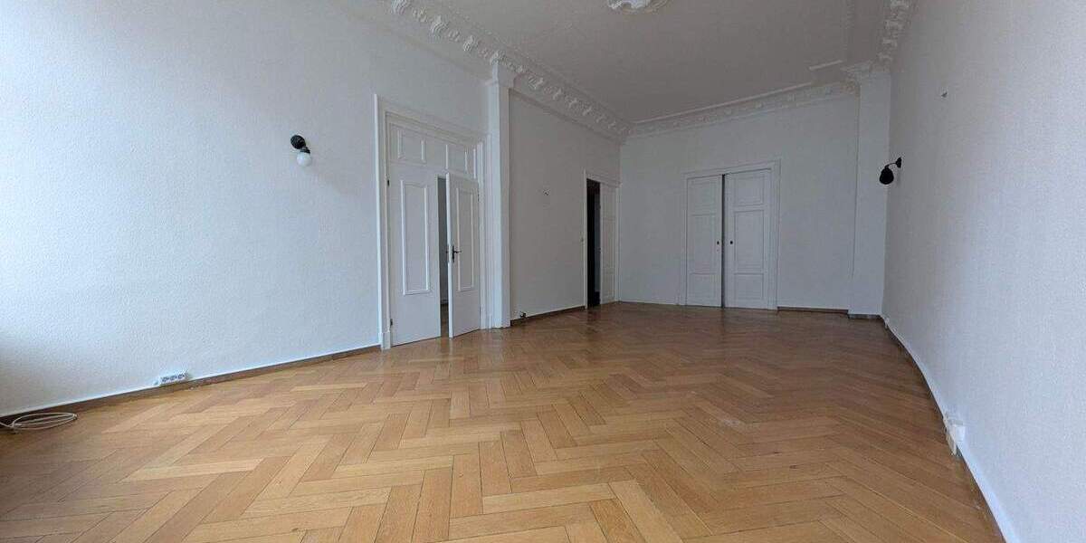 Etagenwohnung Rostock Stadtmitte - 3 Zimmer, 104 m&sup2;, 830&euro; | Angebot:25689030