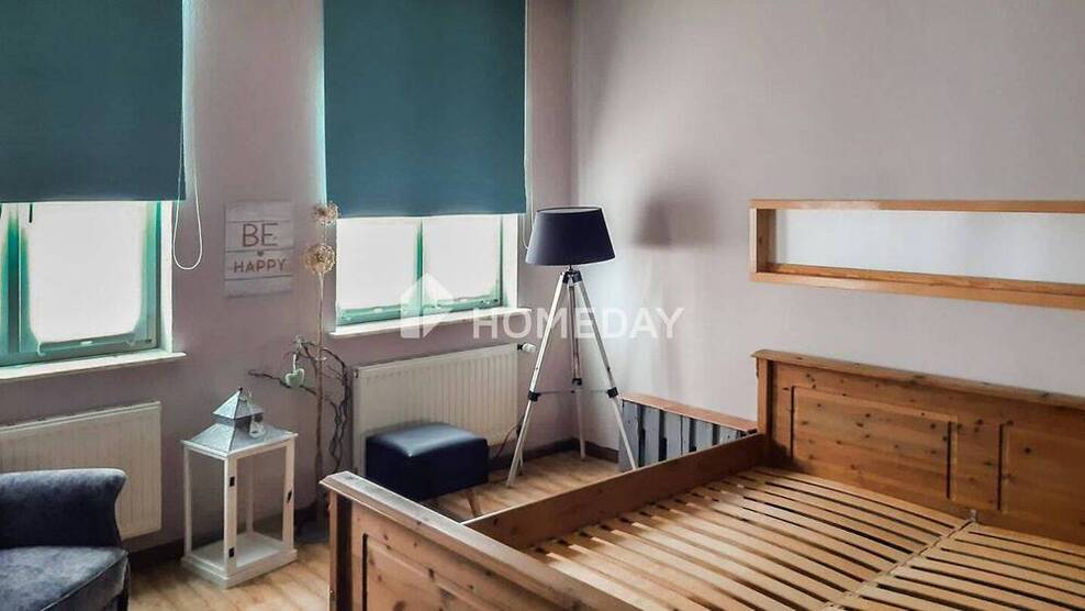 Vermietetes Zweifamilienhaus mit viel Stauraum im Keller