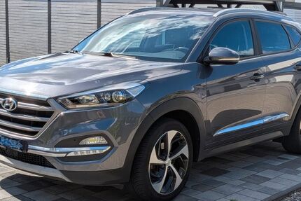 Hyundai TUCSON 49.893 km 16.999 € Dummerstorf 18196