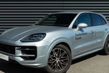 Porsche Cayenne 14.900 km 105.750 &euro; Papendorf 18059
