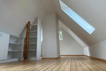 Wohnung Rostock Hansaviertel - 2.5 Zimmer, 92 m&sup2;, 1.280&euro; | Angebot:26239871