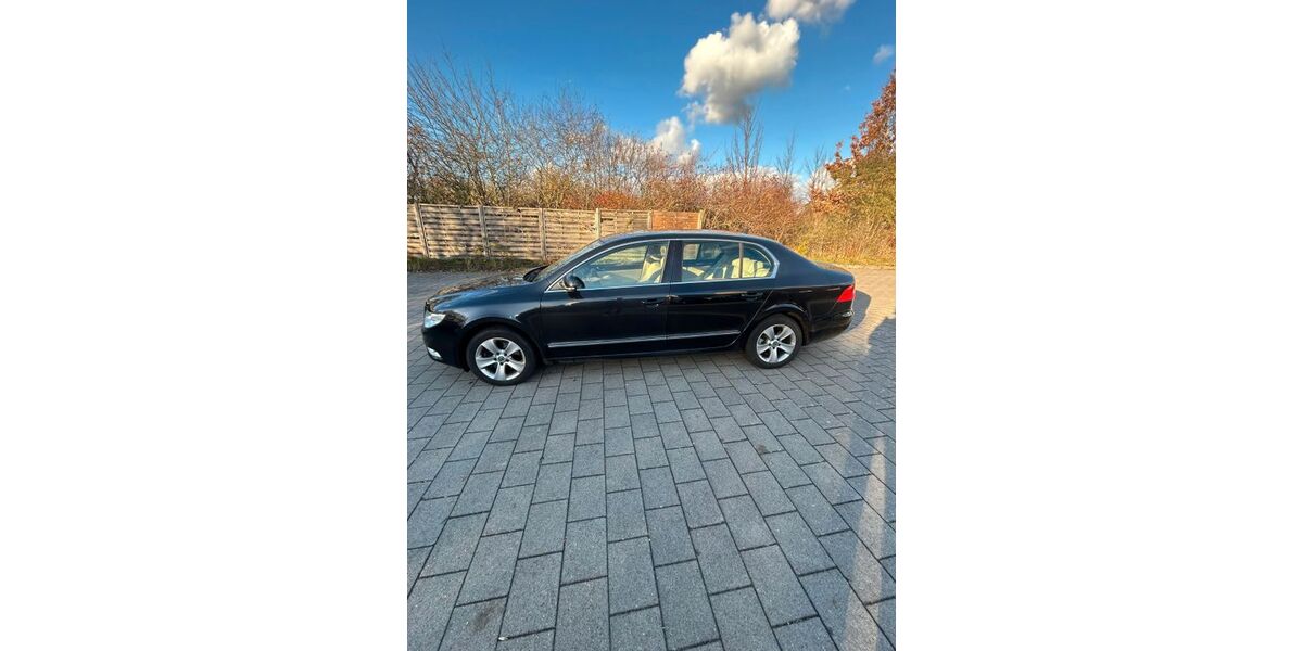 Skoda Superb 145.000 km 5.699 &euro; Schwaan 18258