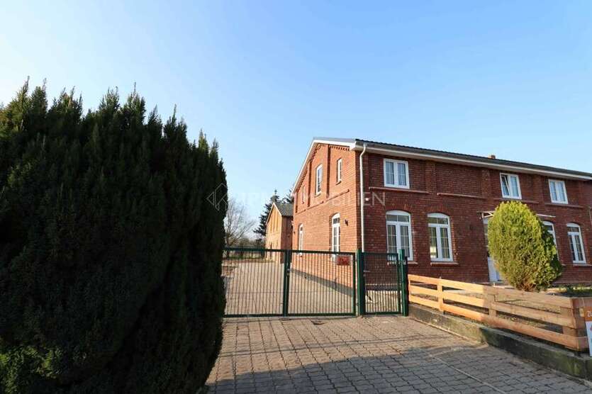 Haus zum Kaufen in Stäbelow 449.800 € 185 m²