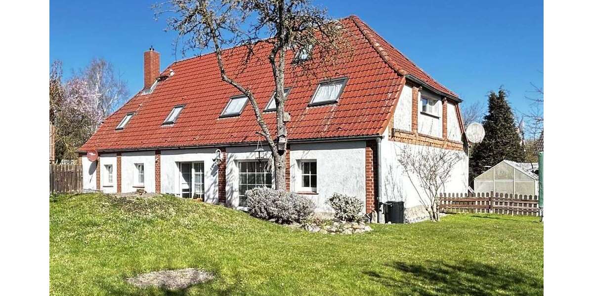 Einfamilienhaus Laage - 16 Zimmer, 379 m&sup2;, 358.800&euro; | Angebot:26669997