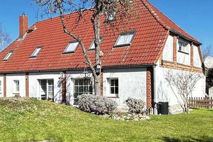 Haus Laage - 16 Zimmer, 379 m&sup2;, 358.800&euro; | Angebot:26669997