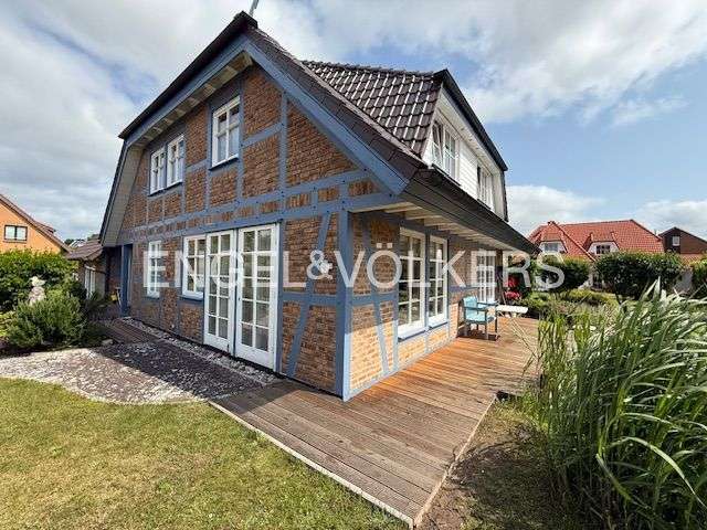 Einfamilienhaus Rostock-Warnemünde Warnemünde - 9 Zimmer, 217 m&sup2;, 820.000&euro; | Angebot:27021712
