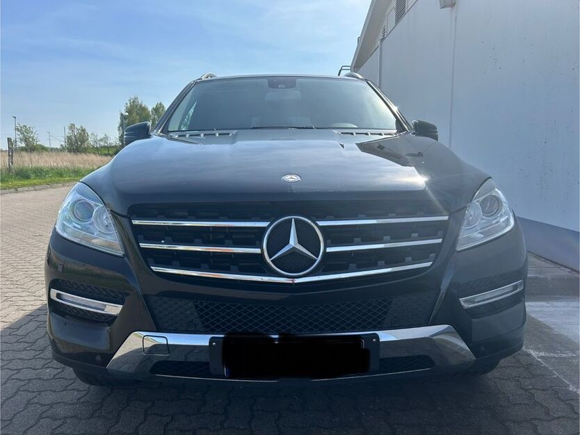Mercedes-Benz ML 250 147.600 km 18.700 € Bentwisch 18182