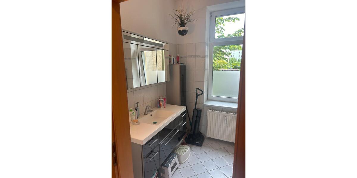 Etagenwohnung Rostock Hansaviertel - 2 Zimmer, 64 m&sup2;, 1.038&euro; | Angebot:26646271