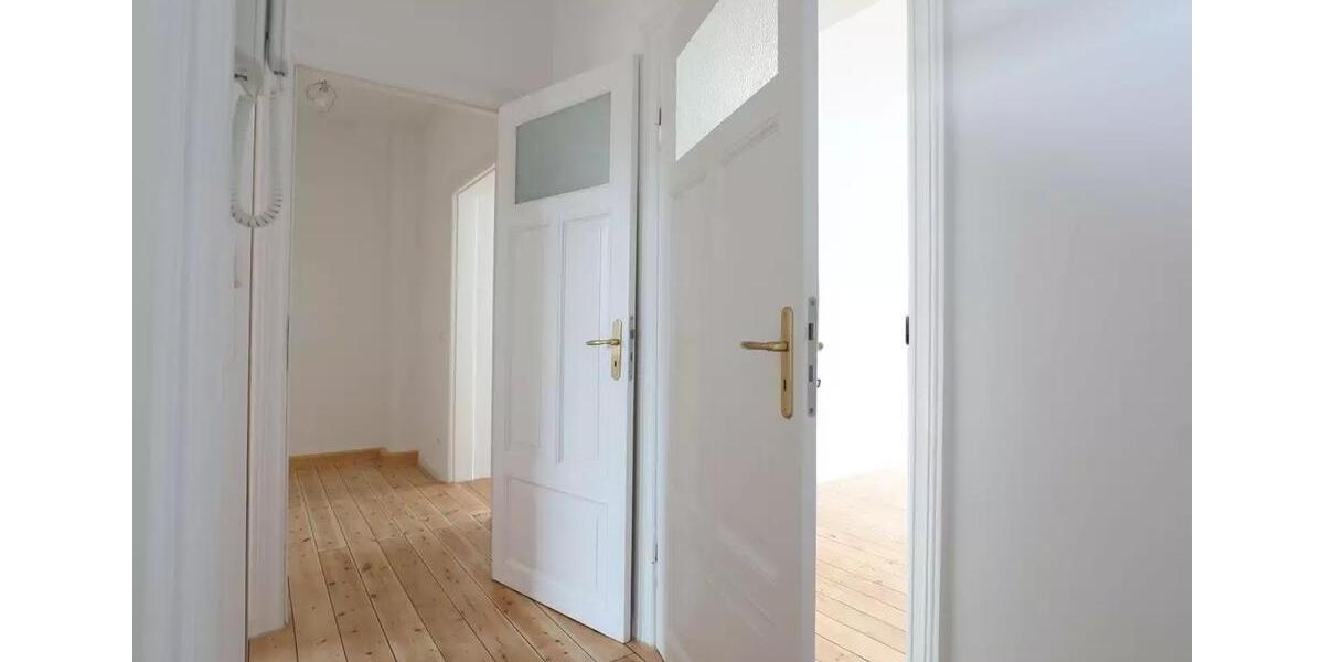 Etagenwohnung Rostock Hansaviertel - 2 Zimmer, 62 m&sup2;, 670&euro; | Angebot:26593699