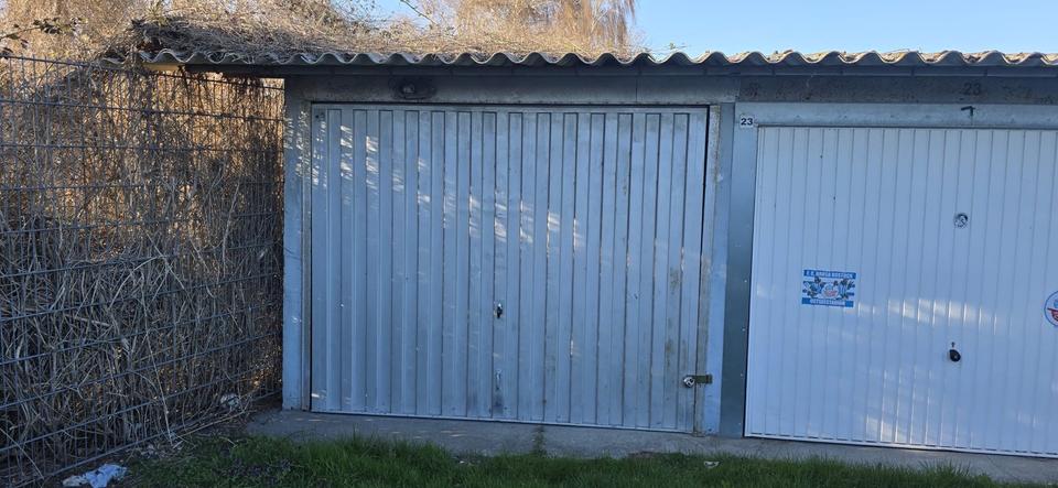 Garagen / Stellplätze Rostock Hohe Düne - 100&euro; | Angebot:26375780