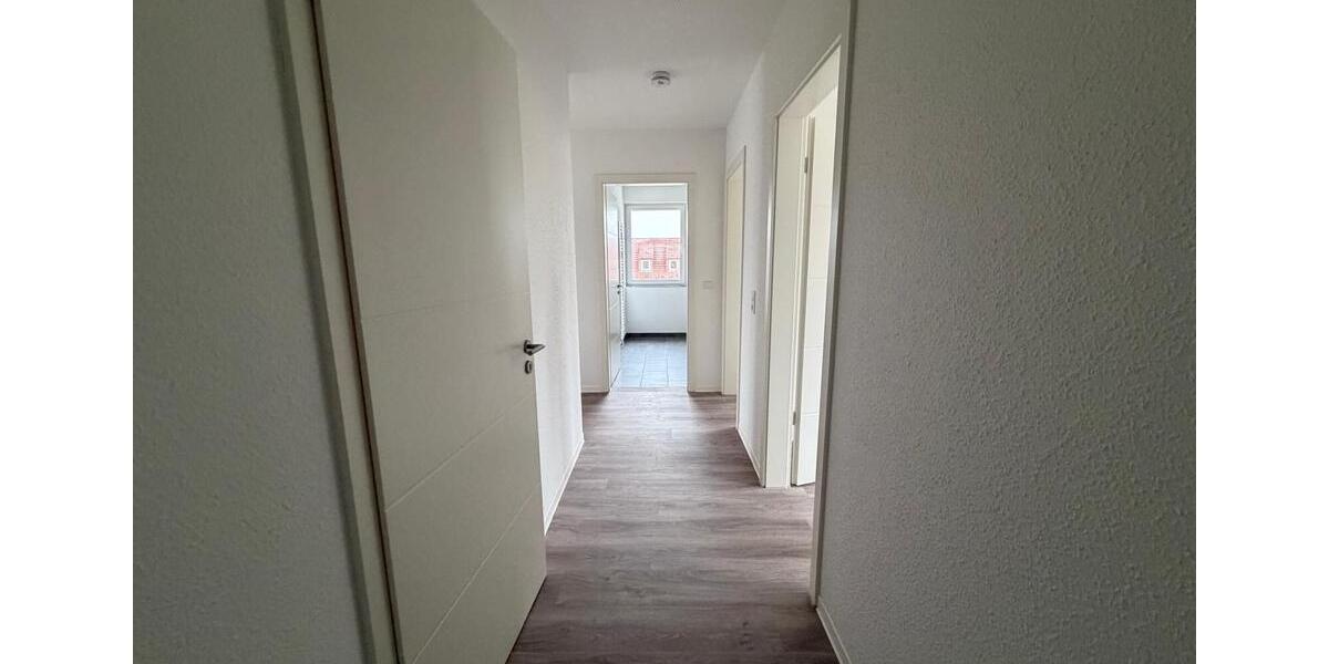 Dachgeschoßwohnung Bützow - 3 Zimmer, 76 m&sup2;, 820&euro; | Angebot:26676797