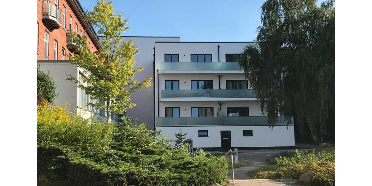 Etagenwohnung Rostock Hansaviertel - 3 Zimmer, 105 m&sup2;, 1.520&euro; | Angebot:26001825