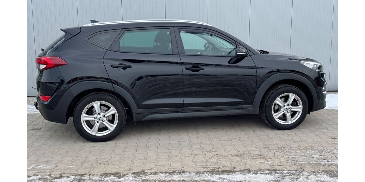 Hyundai TUCSON 98.382 km 13.490 &euro; Ribnitz / Nähe Rostock 18311