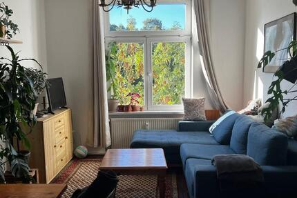 Gemütliche 2-Raum-Altbauwohnung in Rostock-KTV – ab November zimmer