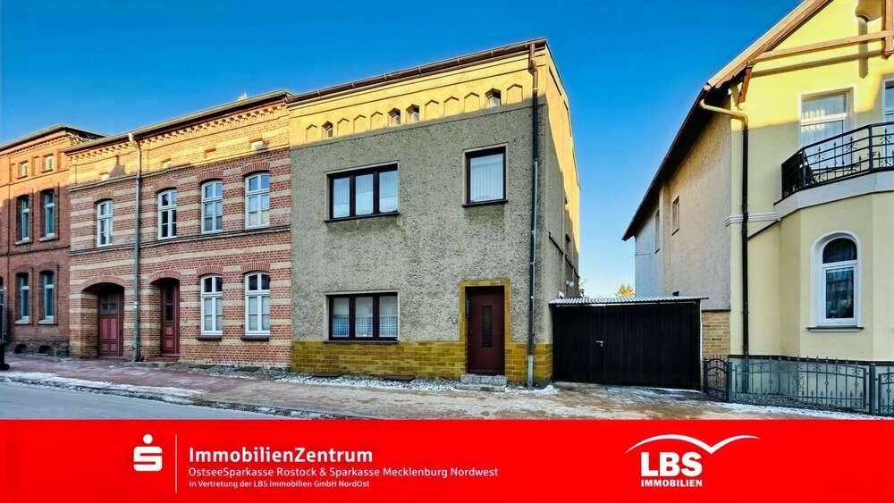 Einfamilienhaus Laage - 3 Zimmer, 110 m&sup2;, 149.000&euro; | Angebot:25823666