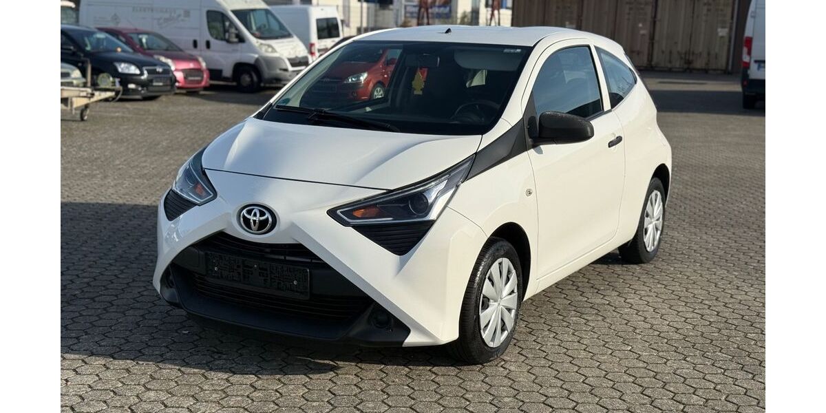 Toyota Aygo (X) 75.809 km 7.100 &euro; Ribnitz-Damgarten 18311