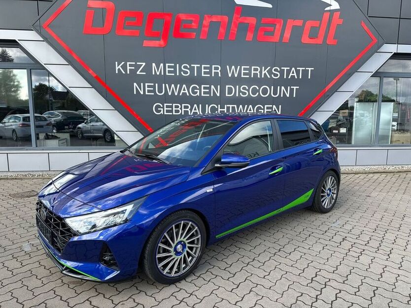 i20