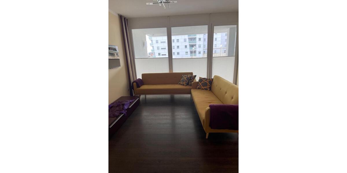 Etagenwohnung Rostock Hansaviertel - 2 Zimmer, 75 m&sup2;, 1.500&euro; | Angebot:25808053