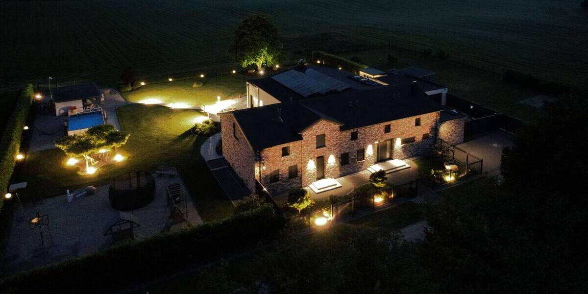 Einfamilienhaus Stäbelow - 7 Zimmer, 507 m&sup2;, 2.485.000&euro; | Angebot:25748608