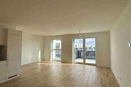 Wohnung zum Mieten in Rostock 1.323,91 € 90.49 m² 3 zimmer