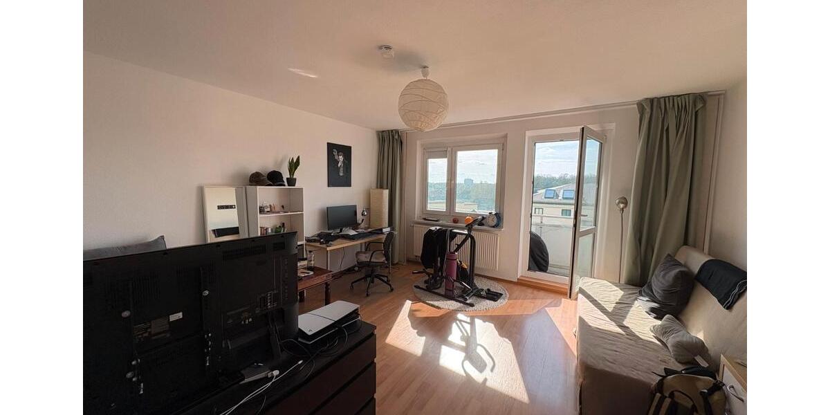 Etagenwohnung Rostock Hansaviertel - 1 Zimmer, 34 m&sup2;, 375&euro; | Angebot:26326837